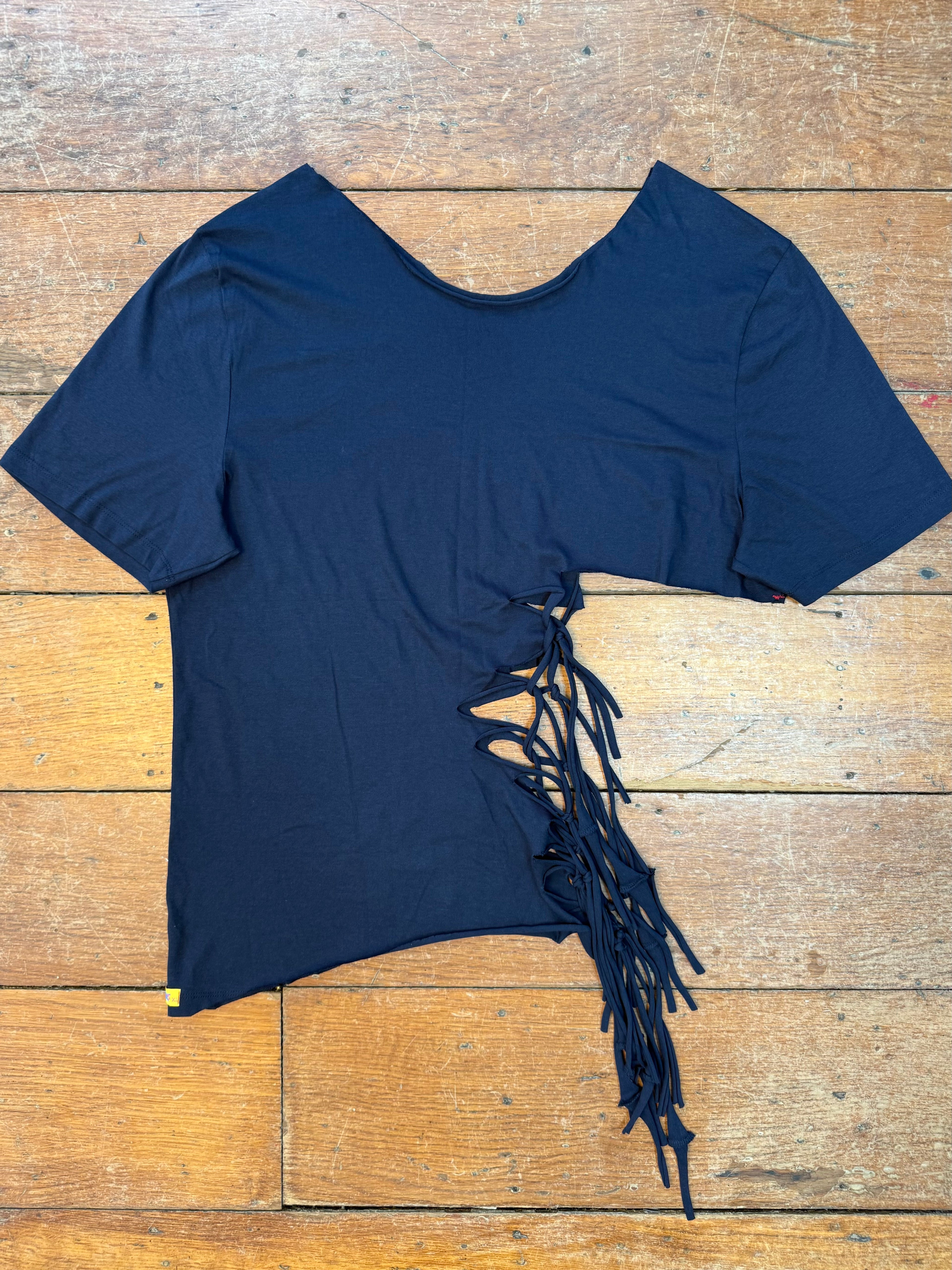 3 Lions Fringe Tee