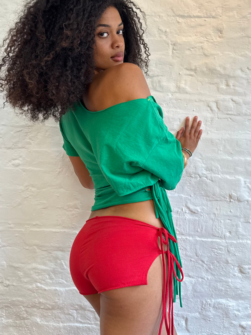 Dominica Fringe Tee
